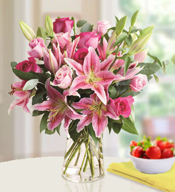 Pink Lilies (10 Stems)